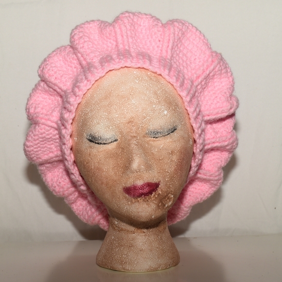 Designer Knit Pink Beret - Picture 2 of 9